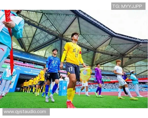 游泳与足球的完美结合谁是最优秀的水中足球明星