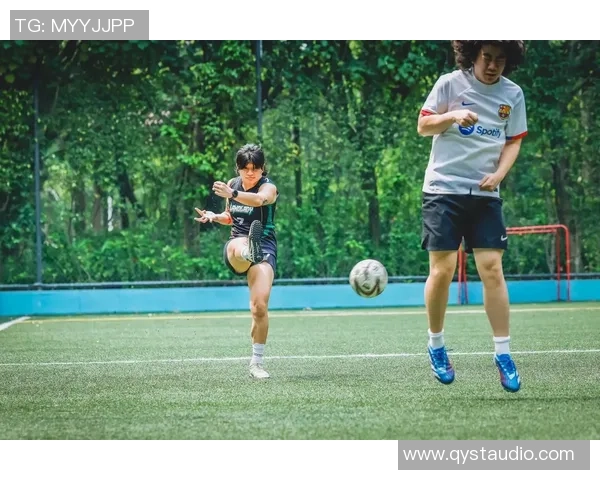 每天搞足球让我们一起享受激情与快乐的运动生活